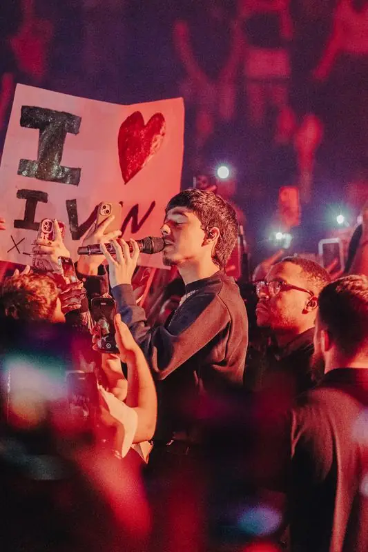 Singer in the crowd