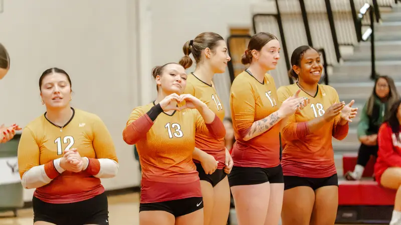 YVC volleyball vs Blue Mountain